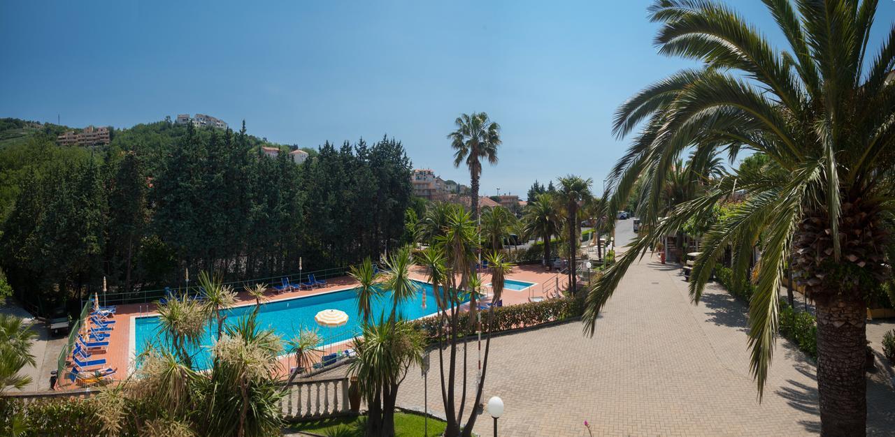 Residence Pian Dei Boschi Pietra Ligure Exterior foto